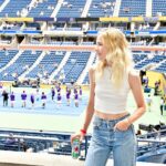 Willa Fitzgerald Instagram - I may have only played tennis for 1 summer when I was 10, but boy oh boy do I love the #usopen! Thank you for having me, @heineken_us 💚 #heinekenpartner