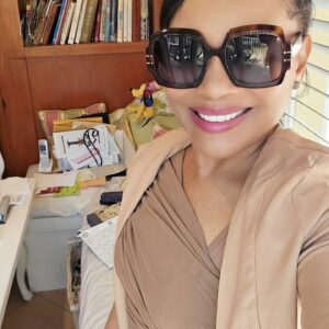 Windi Washington Instagram - "Afternoon family time on Father's Day, it's a beautiful day!" —Windi Washington ✨️ #familyhome #happyfathersday #summerbreeze #ittakesavillage #sundayfunday 📷 Sunday, June 16, 2024