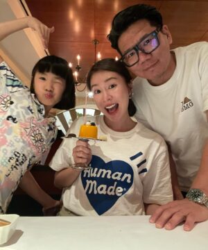 Windie Chang Instagram - 大家的生日祝福我都收到啦🎂謝謝你們一直在❤️
我很幸福❤️ 

繼續努力、繼續帶給大家更多美好😊也請大家繼續指教40歲的我👏
@producer_alex.d