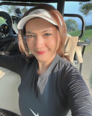 Wiwid Gunawan Instagram - Theres magic in people who have Known darkness but choose to sprinkle sunshine wherever they go. #instagram #case.kenny #happy #beauty #love #healthy #wiwidgunawan216 #blessed #widlov❣️