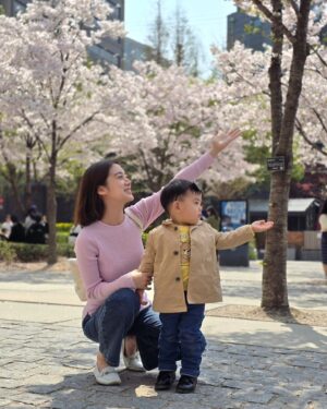 Woo Hye-rim Instagram - 벚꽃 구경🌸 #familyday #spring 🌸💕❤️