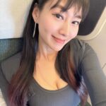 Xenia Chong Instagram - 👋🏻👋🏻👋🏻 來在機上紀念一下我畫得很醜的眼線🥹 #xeniachong #hkig #hkactor #followme #莊韻澄 #loveisintheair