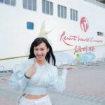 Xenia Chong Instagram - 🚢🚢🚢 乘坐郵輪跟家人朋友過新年別有一番體驗🫶🏻 安全舒適方便不用搬行李🧳 岸上觀光遊覽不同島嶼🏝️ 船上全天候有不同娛樂表演消遣活動🤹🏻‍♀️ 一定要再去再去再去yeah🥳 @resortsworldcruises #龍年郵大運 #名勝世界郵輪 #名勝世界壹號 #resortsworldcruises #resortsworldone #xeniachong #hkig #hkactor #followme #莊韻澄 #loveisintheair