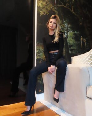 Xhesika Berberi Instagram - 😘✌️