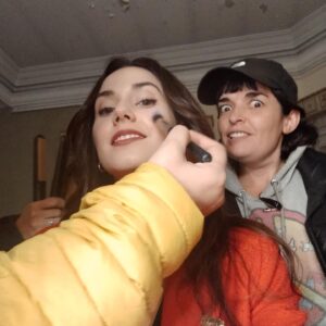 Ximena Romo Instagram - De esos dias de artistas, Madrid, los tejados de Toledo, escapadas en botes, familia, bosque 🫀✨👀