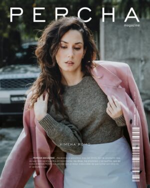Ximena Romo Instagram - Dando la vuelta con PERCHA Magazine @perchamagazine ❤️‍🔥

Editor en jefe @bienfufurufo 
Fotografía @santiagorui 
Director creativo y de moda @edu.espejo 
MUA @robbielikemargot 
Hair @alejandroiniguezhair 
Coordinación de moda @rislasd 
Asistente de foto @javiprez_ 

Gracias equipo siempre 
RP @brendanavac @ddanym 
Agencia @belong.mx 
Look @prada 
Loon @dior 

Una historia en movimiento y sin pausas contada por #rangerovervelar @landrovermx