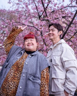 Xixi Lim Instagram - Konnichiwa 🇯🇵
又多一次的出國吃喝玩樂, 影片已出, 看看我們的 #彥茜 在日本做了些什麼吧~

我們這次能來到日本都是因為 @propnexsingapore 😉 你們也能像我們一樣被PropNex送出國哦! 現在他们正在举行 “I Can Fly With PropNex” 活动, 将送出100张机票包括到首尔、东京、墨尔本甚至巴黎! 想要知道更多詳情, 記得到 https://icanfly.propnex.com/ 查詢~ 
機會難得不要錯過！