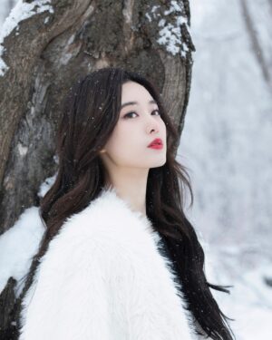 Xu Yiyang Instagram - 拥抱❄️