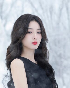 Xu Yiyang Instagram - 拥抱❄️
