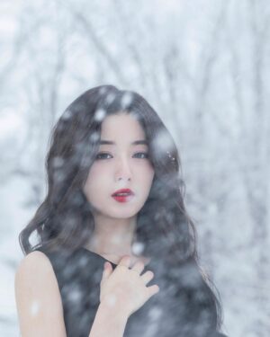 Xu Yiyang Instagram - 拥抱❄️