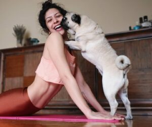 Yağmur Özbasmacı Mermer Instagram - best personal trainer ever 🐾🤘🏼