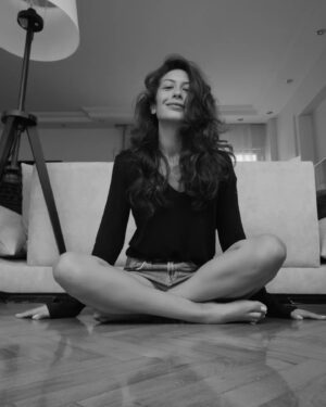 Yağmur Özbasmacı Mermer Instagram - ♣️