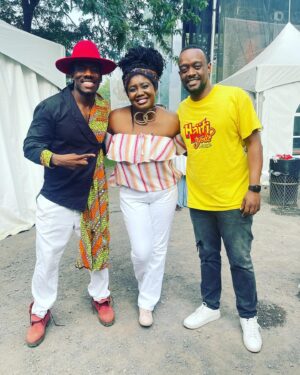 Yama Laurent Instagram - Fin de semaine magnifique avec du beau monde ✨✨🫶🏽🥰🥰😍
Merci à mon équipe pour cet accomplissement.🫶🏽🫶🏽✨✨🌸
Merci aux bons docs pour ma grande forme-
Merciiiii au @festivalhaitienfolie et à toute son équipe pour ce partage..💃🏽
Merci aux merveilleux et talentueux artistes du panel
@wesli_officiel 
@rebecca_jean_music 
@leilalanova 
@kellykrow 
@officialmagdala 
@Racoon Ect…
Force et courage à @fabienne_colas pour son travail depuis plus de 16 ans maintenant sans relâche et sans conteste… Une longue vie à ce grand patrimoine.

Merci à l’unique @corneilleofficiel pour ces moments ✨Que du bonheur ✨
Merci aux choristes d’enfer et aux musiciens extraordinaires.
Merci @Annie pour cette belle journée avec toi et merci cher public ✨🫶🏽🤎
#haitienfolie