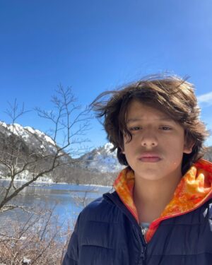 Yamaris Latorre Instagram - ¡Detengan todo lo que están haciendo!! Hoy cumple mi Nacho.✨Mi amooor. Wow!!! Qué rápido pasa el tiempo. ¡16! ¡Un joven maravillosooo!! Divertido, con un sentido del humor espectacular, familiar,  excelente amigo,  de gran bondad y nobleza en su corazón, inteligente, creativo, amante y protector del mundo animal (pregúntenle a Pelusa 🐶) y la naturaleza,  dibujante natural y apasionado del diseño, responsable, resiliente, el más cool de los hermanos, primo, nieto y extraordinario hijo. ¡Que tu trayecto esté lleno de las mejores aventuras, paz y felicidad!!! Te Amamos ¡Felicidadeeeees! 🎉💜
@franciscomoris65 @ignacio_4ndres