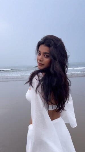 Yamini Bhaskar Instagram - ⛅️🧜🏻‍♀️

#reels #reelsinstagram #instagood
