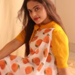 Yamuna Chinnadurai Instagram – Season for trends 🥭
Selaiyum Ravikaiyum the saree made with love 
Dm to @selaiyum_ravikaiyum for orders and details #onlineshopping #online #mango #georgette #website #sale #sareeshopping