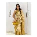 Yamuna Chinnadurai Instagram – Saree @selaiyum_ravikaiyum 
Chettinad cotton 
Saree : beige Chettinad cotton 
Blouse: no blouse