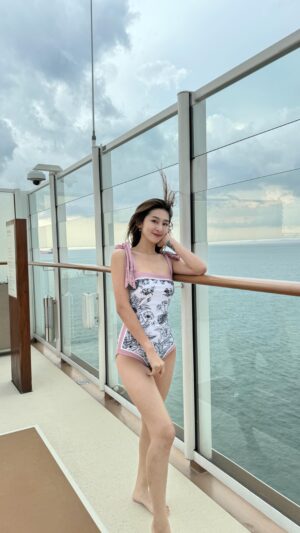 Yang Guang Ke Le Instagram - 希望大家都被世界爱着…❤️❤️❤️

#海上打卡
@resortsworldcruises