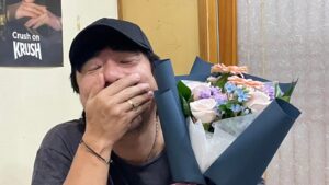 Yang Hee-eun Instagram - 김일중씨 아팠을때
바쁜 일정중에도 2주간 애써준
배기성씨에 대한 인사!!!♡♡♡
여성시대 노작가의 환갑 축하겸
또한 떠나는 세사람의 송별모임으로
점심회식을 거하게 했다.
대체 왜 정들고 익숙해질만하면
보내버리냐??
물론 일중씨가 쐈다.
#양희은 #박금선 #배기성
#김일중 #MBC여성시대 
#그럴수있어