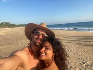 Yany Prado Instagram - Inolvidable eres 
Oaxaca Puerto Escondido ✨✨. 
🏖☀️✨🍾🧘🏽‍♀️❤️‍🔥🐢🧜🏽‍♀️💋✨

Meu amor @tiagorodrigocorrea que  rica y merecidas vacaciones nos dimos . Te amo y amo cada aventura q vivimos. We are wild and crazy and I love it .💋