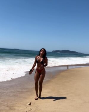 Yany Prado Instagram - Amor, felicidad , naturaleza , aire puro que respirar . 
Meu @tiagorodrigocorrea ♥️😍