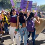 Yany Prado Instagram - Se escuchó fuerte mi voz porque no estaba sola , estábamos todas !!!!!!! 8M 💜💚💚💜💚💜💚💜💚 . Esta vez la marcha fue en México 🇲🇽 , rodeada de tantas mujeres valientes y poderosas. Esta lucha la hacemos y la ganamos todas !!!!! #diadelamujer #8m #mexico #noalmachismo #nomasfemicidios