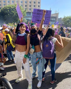 Yany Prado Instagram - Se escuchó fuerte mi voz porque no estaba sola , estábamos todas !!!!!!! 
8M 💜💚💚💜💚💜💚💜💚 .
Esta vez la marcha fue en México 🇲🇽 , rodeada de tantas mujeres valientes y poderosas. Esta lucha la hacemos y la ganamos todas !!!!! 

#diadelamujer #8m #mexico #noalmachismo #nomasfemicidios