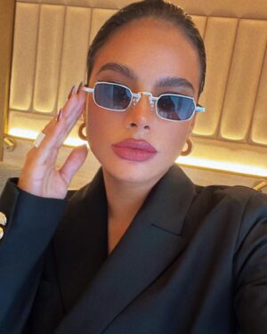 Yany Prado Instagram - I’m a business woman in a business world