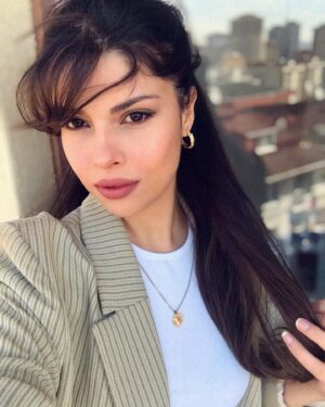 Yaprak Durmaz Instagram - 