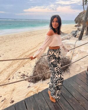 Yara Azmy Instagram - 🇩🇴🏝️🌞