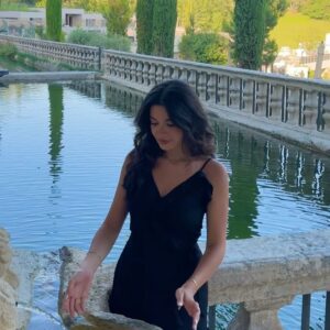 Yara Mustafa Instagram - a @loccitaneme dump 💛
