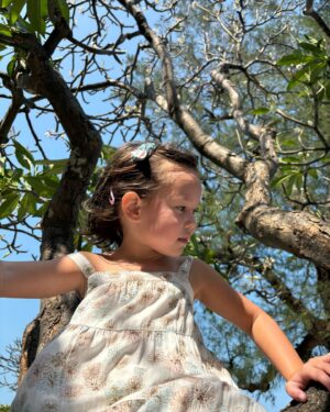 Yarinda Bunnag Instagram - Tree climbing time!