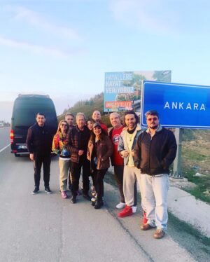 Yasemin Yalçın Instagram - BU AKŞAM 20.30 ‘da ANKARA ŞURA SALONUNDAYIZ 🎭
