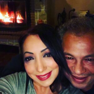Yasemin Yalçın Instagram - SAĞLIKLI,MUTLU UMUTLU YILLAR DİLERİZ💗💗🎄🧿