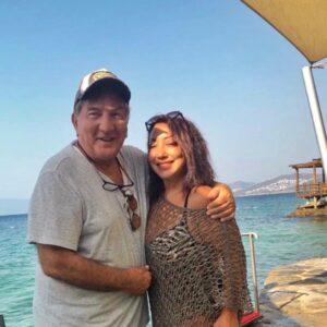 Yasemin Yalçın Instagram - ÜSTAT ZİYARETİMİZE GELDİ
HOŞ GELDİ SEFA GELDİ
HATIRATIMIZA  HOŞ BİR SEDA BIRAKTI GİTTİ💗💎