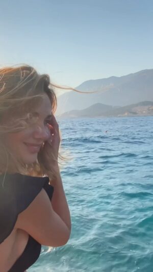 Yasemin Hadivent Instagram - ✨ Now We Are Free 🕊

🎶 Hans Zimmer & Lisa Gerrard 🎶