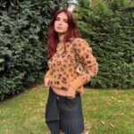 Yasemin Yazıcı Instagram - Bu Cadılar Bayramı lokale geliyon mu aşkısı? 🐆🎃