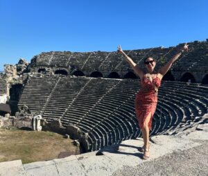 Yasmine Alice Instagram - @aplaceinthesunofficial Side/Türkiye episode is a wrap! On to the next one… 🎬🫶🏽🎥 
.
.
.
.
#cameraoperator #fx6 #fx9 #aplaceinthesun #tvseries #channel4 #assistantproducer
