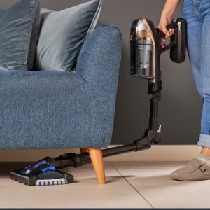Yasmine Alice Instagram - @tefal.uk has some hoovers now, catch me in their commercial! The real star was obviously the doggo… 🐶🦮📸 by @fromthehipvideo 🎬 #actress #model #actorslife
