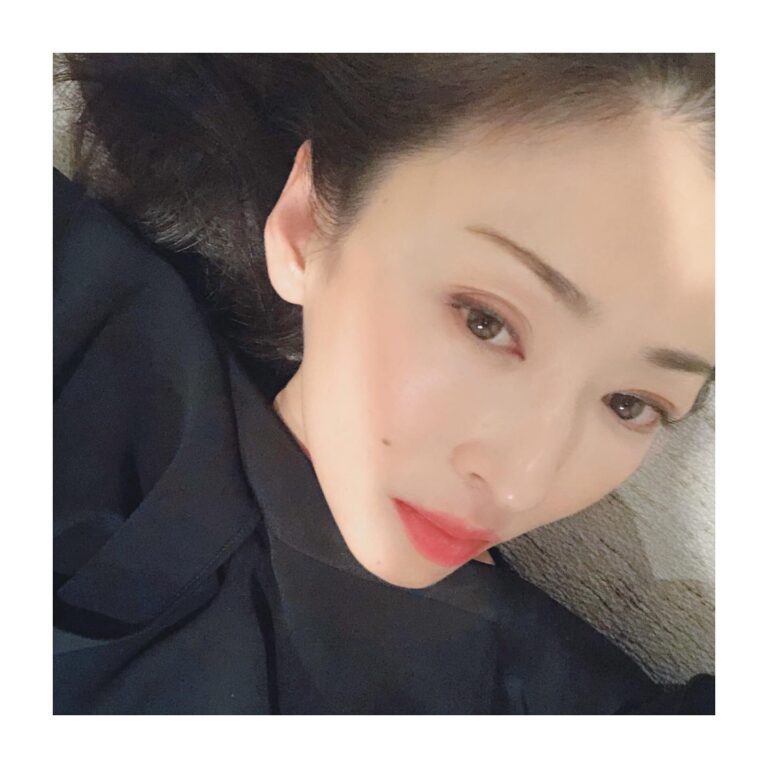 Yasuko Matsuyuki Instagram - ふぅ。。本日終了。。 新規project準備中。。 またお知らせします