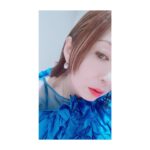 Yasuko Matsuyuki Instagram - ペンディングトレイン ドラマコレクション2023 ケープ @saphir__east トップス @estnation_jp ,スカート @cfcl_official ジュエリー @official_mikimoto シューズ @manoloblahnik