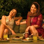 Yeşim Ceren Bozoğlu Instagram - Size bütün kalbimizle ve en içten duygularımızla bir yaz şarkısı söyledik.Birlikte oynamaktan onur duyduğum @oya.basar başta olmak üzere, tüm ekibimin, tüm kardeşlerimin kalplerinden öperim.Sizinle tanışmak, çalışmak ve paylaşmak benim için büyük şans oldu.Sizi seviyorum ♥️ @duygukaracadk @nilsuberfinaktas @efekancann @selin.vardarli & @dogacananafarta @eylemoguzzz @damdakicocuk @efeirvul @yasarirvul
