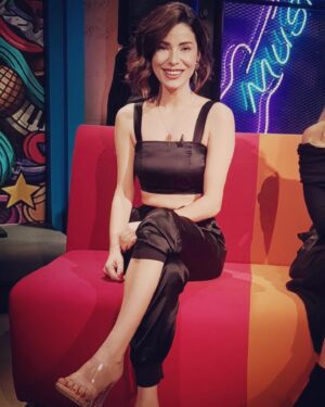 Yeşim Dalgıçer Instagram - #gecekafası @polatlabar tekrarı bugün saat 22:00 @dreamturktv de 😊