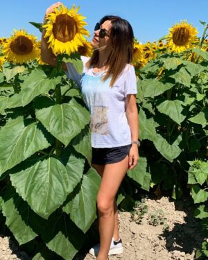 Yeşim Dalgıçer Instagram - 🌻