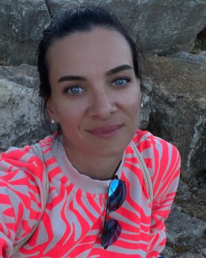 Yelena Isinbayeva Instagram - Друзья, хотите прямой эфир? 

Dear friend, do you want a live chat?