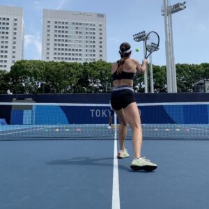 Yelena Isinbayeva Instagram - Убеждаюсь в который раз. Грамотный тренер и наставник - залог успеха в любом деле! 

Всем отличного вечера!👋🏻

P.S. Теннис закончился. Переключаемся на легкую атлетику, борьбу, гимнастику и синхронное плавание! 🤞🏻🤞🏻🤫