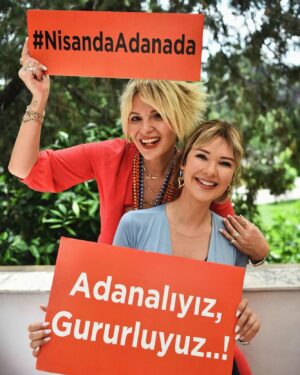 Yeliz Doğramacılar Instagram - Nisan’da Adana’da daha da bir güzel miyiz ne 
🧡💙 📸 @alprkmlozkrkmz 🙏🏽
#nisandaadanada #kültüryolu #adana #festival #portakalçiçeğifestivali #karnaval #portakalçiçeğikarnavalı
