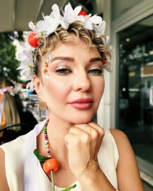 Yeliz Doğramacılar Instagram - 12.Uluslararası Portakal Çiçeği Karnavalınında 6. Kez düzenlenen Portakallı Lezzetler yarışması sunumundan..Emeği geçen herkese teşekkürler @tayyarzaimoglu @ahbozkurt001 @turkiye_kulturyolu @nisandaadanada 
🍊🍊 Adana 🧡🧡