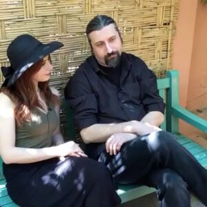 Yeliz Kuvancı Instagram - @mesut_sure "Sıkı Rabarba dinleyicileri bilir .. Bir kaç ay önce Yeliz Kuvancı ile birlikte gezi programı çekmek için Fas’a gittik .. @yelizkuvancii .. Komik ve enteresan bir tecrübe oldu :) .. Pek yakında YouTube’da yayınlarız ..