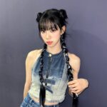 Yeoreum Instagram - 🍗💙👖